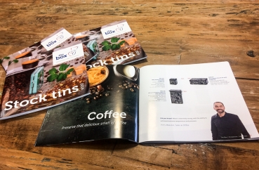 Bekijk onze nieuwe brochure stock tins!